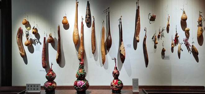 葫蘆工坊 深挖文化內(nèi)涵，拓展圖文設(shè)計(jì)，文旅產(chǎn)業(yè)的自救與新生